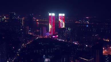 城市夜景航拍长沙保利国际广场地标建筑双塔视频的预览图